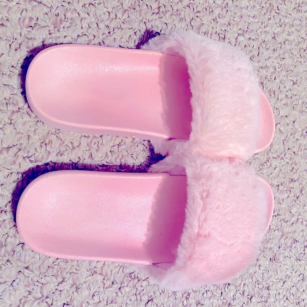 Pink Fuzzy Fur Flip Flops Sandals Slip-on
